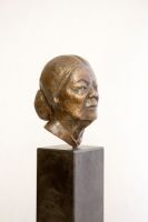 'Indische grootmoeder', brons, h. 12 cm.